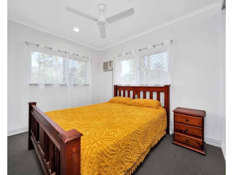 13/30-32 Springfield Crescent, Manoora QLD 4870