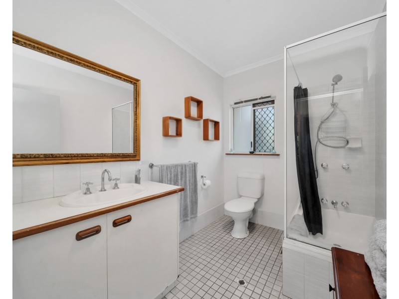 13/30-32 Springfield Crescent, Manoora QLD 4870