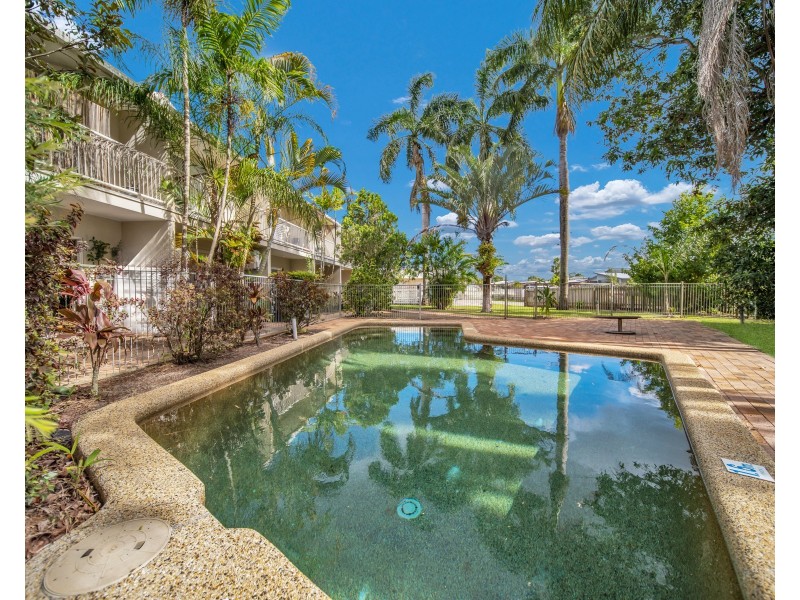 2/1-3 Sondrio Street, Woree QLD 4868