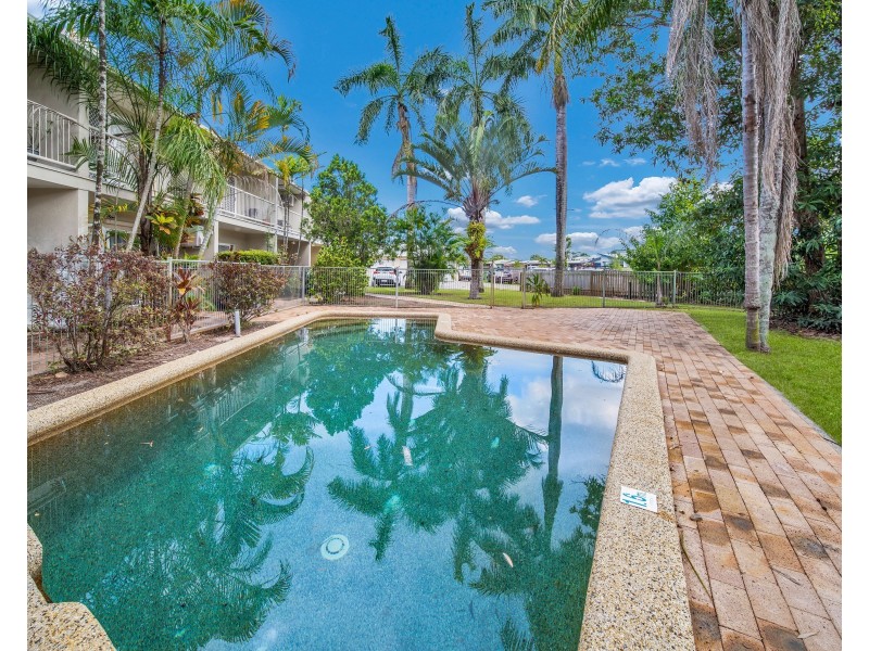 2/1-3 Sondrio Street, Woree QLD 4868