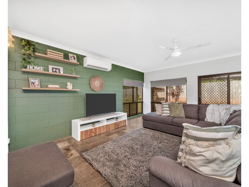 11 Ethel Close, Redlynch QLD 4870