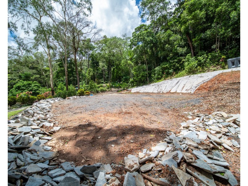 42 Woodridge Close, Redlynch QLD 4870