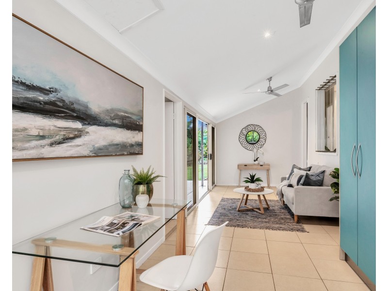 74 Upper Miles Street, Manoora QLD 4870