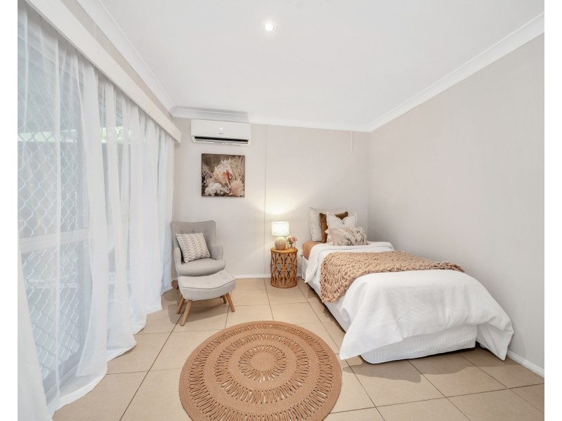 74 Upper Miles Street, Manoora QLD 4870