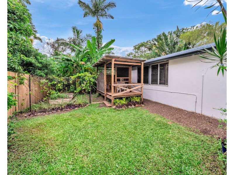 74 Upper Miles Street, Manoora QLD 4870