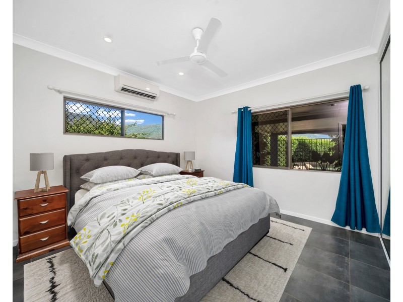11 Beth Close, Woree QLD 4868