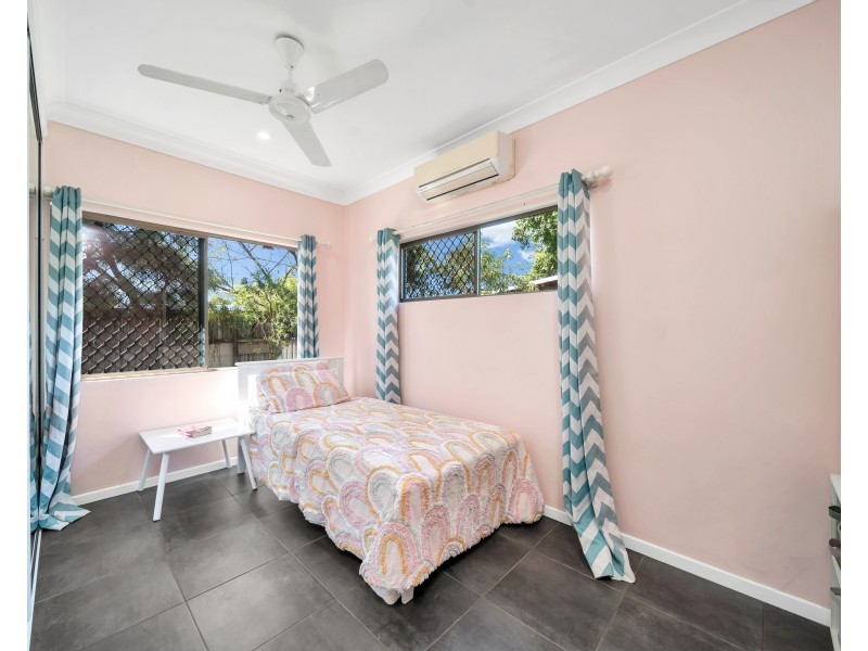 11 Beth Close, Woree QLD 4868
