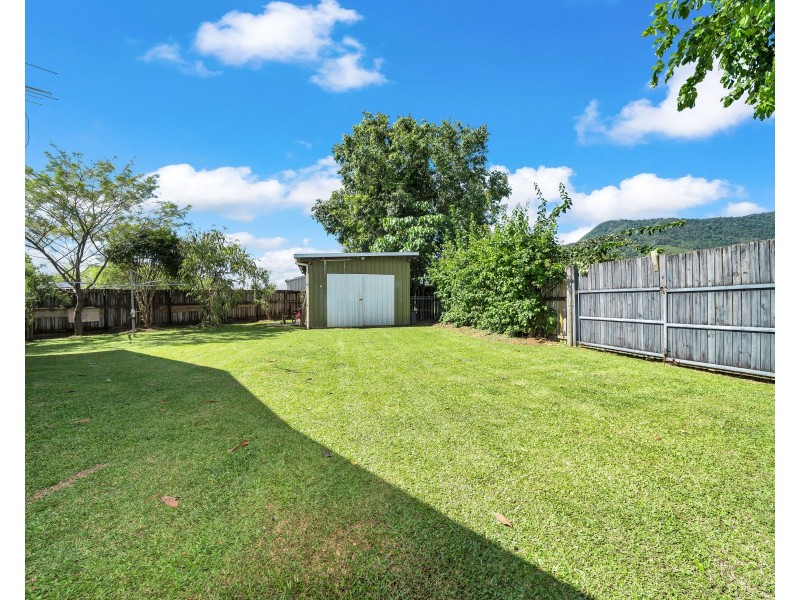 11 Beth Close, Woree QLD 4868