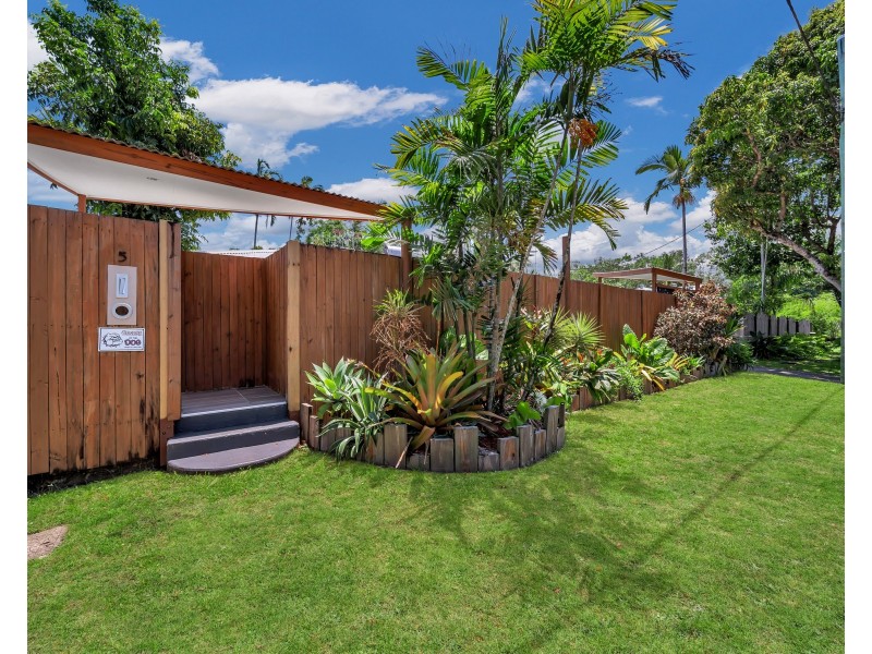 5 David Street, Manunda QLD 4870