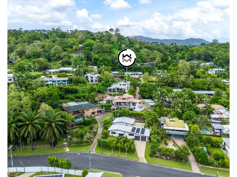 173 Hillview Crescent, Whitfield QLD 4870