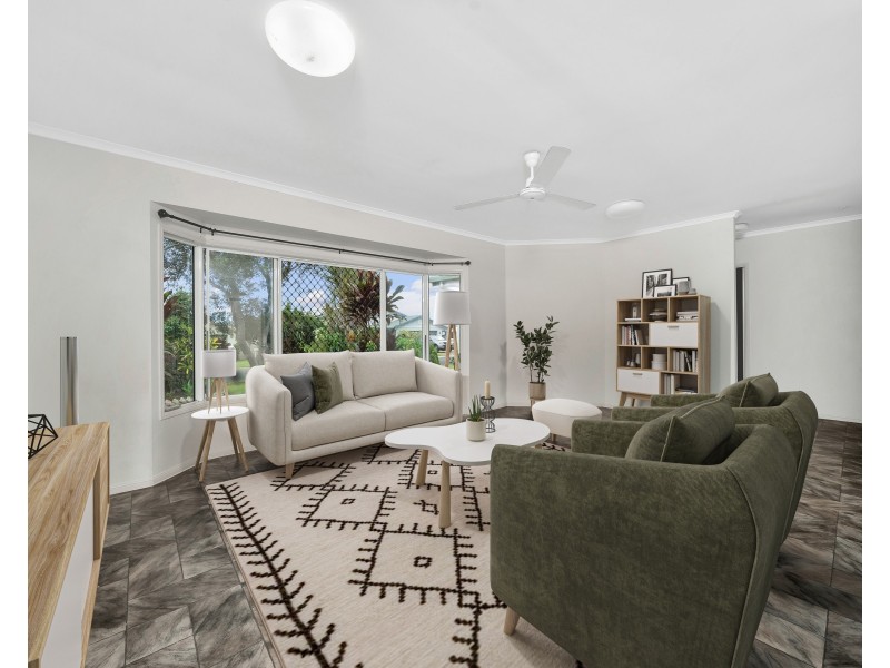 13 Nell Close, Kanimbla QLD 4870