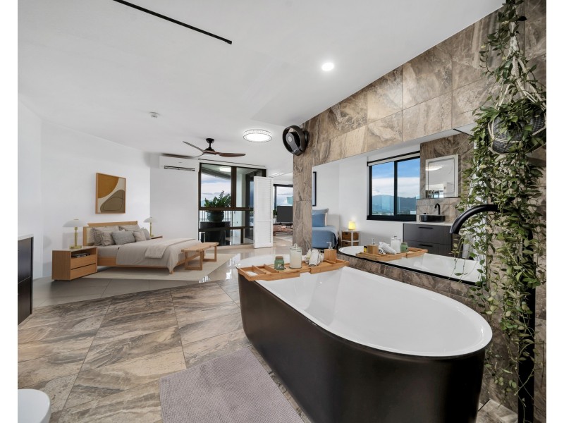 53/107 Esplanade, Cairns City QLD 4870