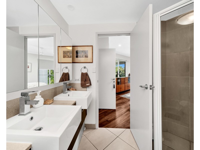 11/21 Digger Street, Cairns North QLD 4870