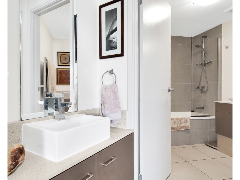 11/21 Digger Street, Cairns North QLD 4870