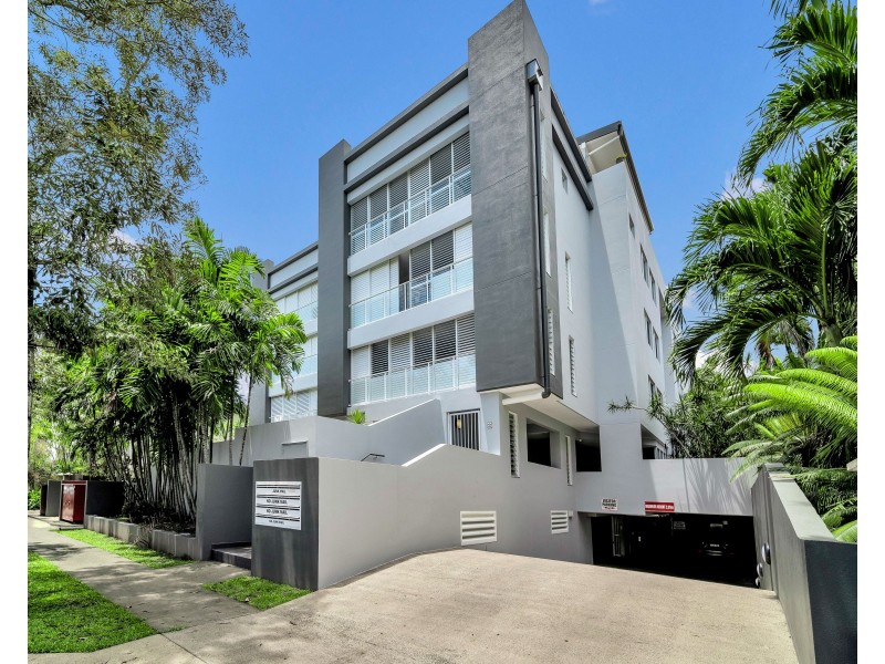 11/21 Digger Street, Cairns North QLD 4870