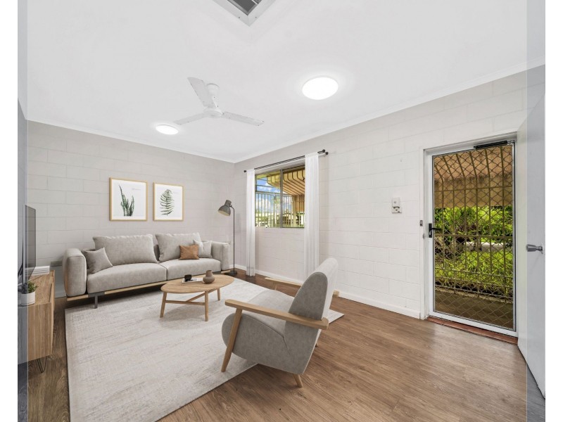 12 Tracey Close, Woree QLD 4868