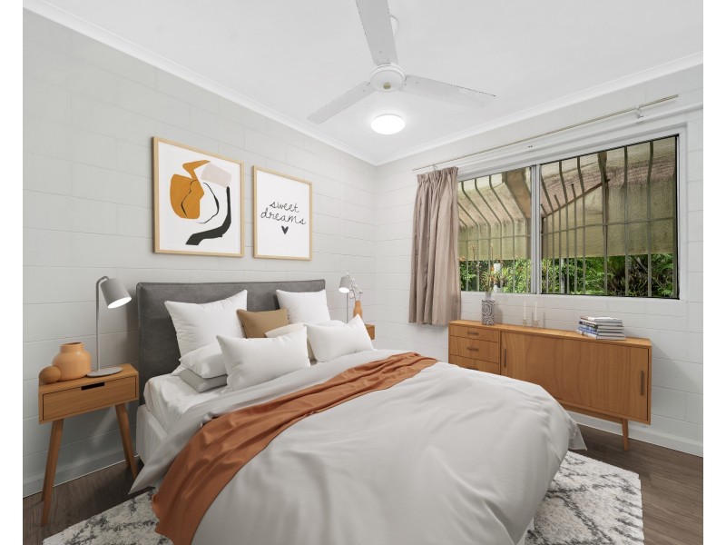 12 Tracey Close, Woree QLD 4868