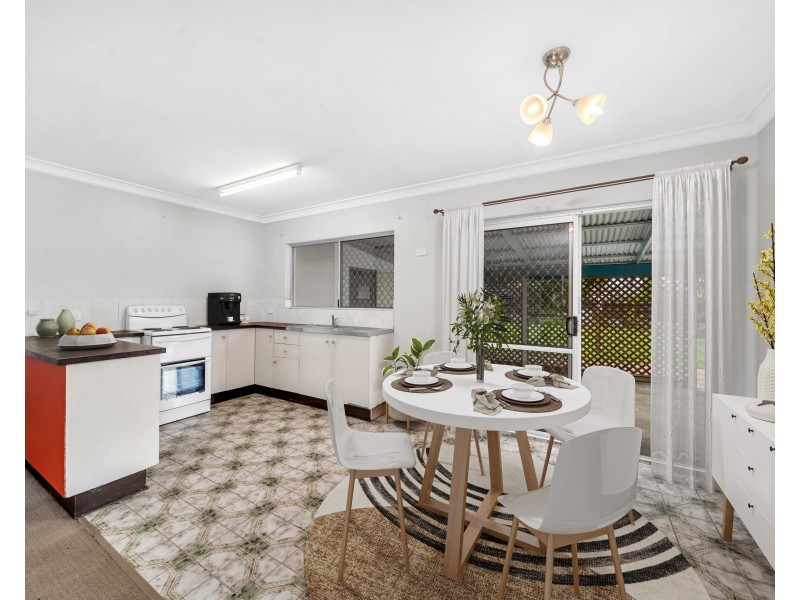 16 Windarra Street, Woree QLD 4868