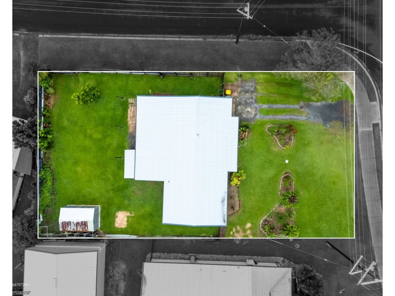 16 Windarra Street, Woree QLD 4868