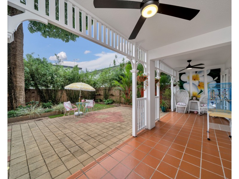 3/158-160 McLeod Street, Cairns North QLD 4870