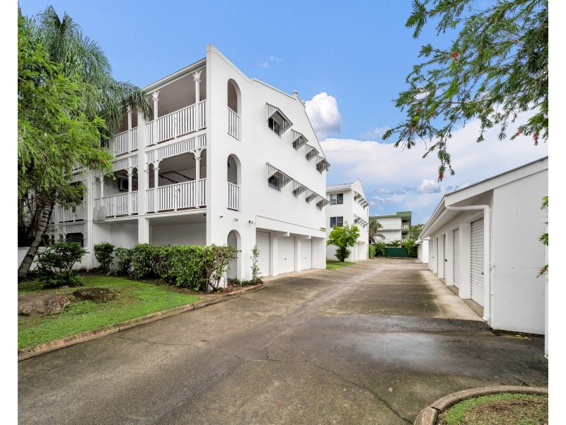 3/158-160 McLeod Street, Cairns North QLD 4870