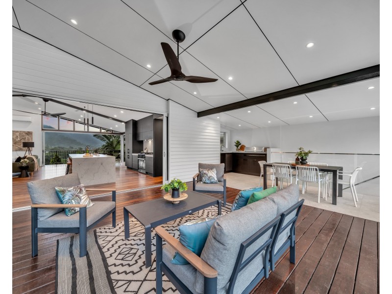 20 Bel-Air Drive, Whitfield QLD 4870