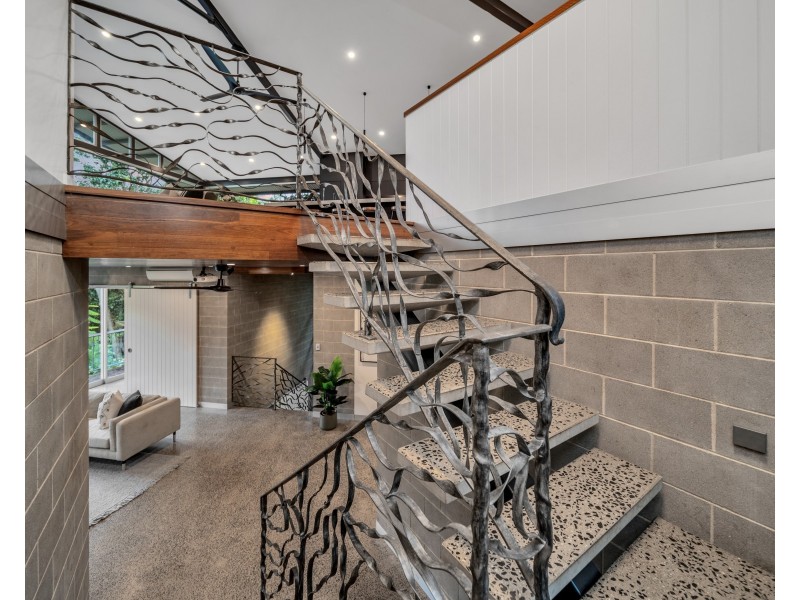 20 Bel-Air Drive, Whitfield QLD 4870