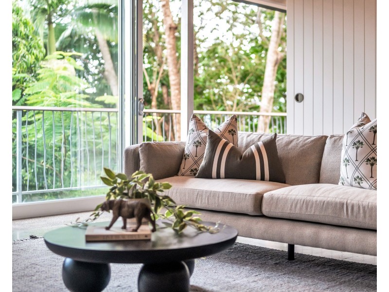 20 Bel-Air Drive, Whitfield QLD 4870