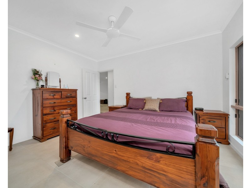 12 Delaney Close, Kanimbla QLD 4870