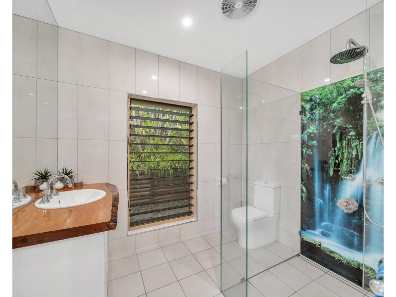 12 Delaney Close, Kanimbla QLD 4870