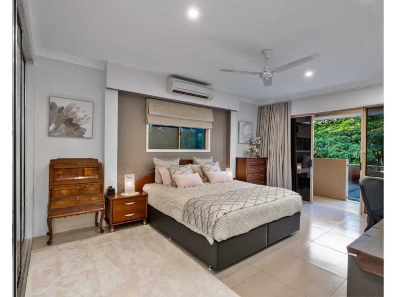 35 Chirio Drive, Redlynch QLD 4870