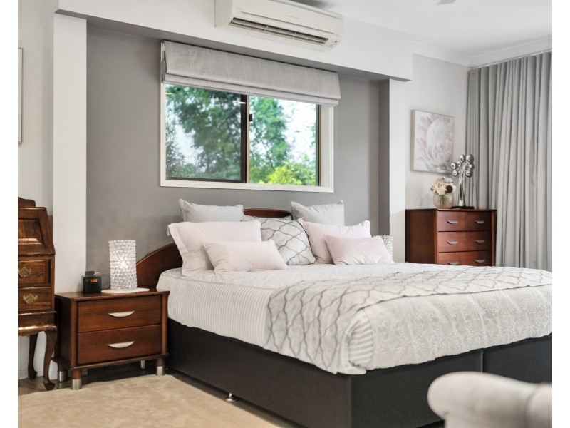 35 Chirio Drive, Redlynch QLD 4870