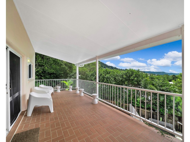 5 Marcus Close, Mooroobool QLD 4870