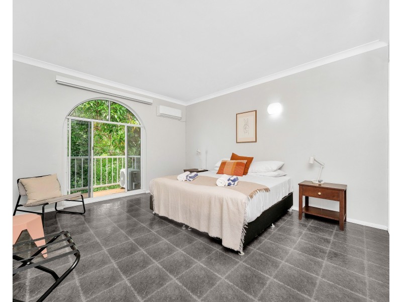 5 Marcus Close, Mooroobool QLD 4870