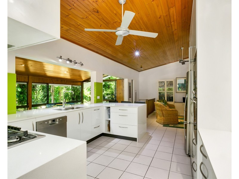 300 Toogood Road, Bayview Heights QLD 4868