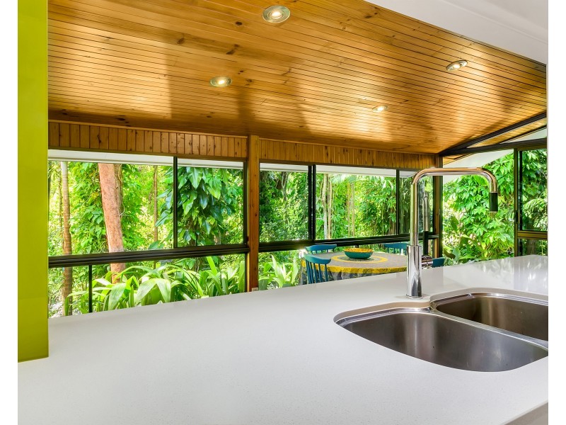 300 Toogood Road, Bayview Heights QLD 4868