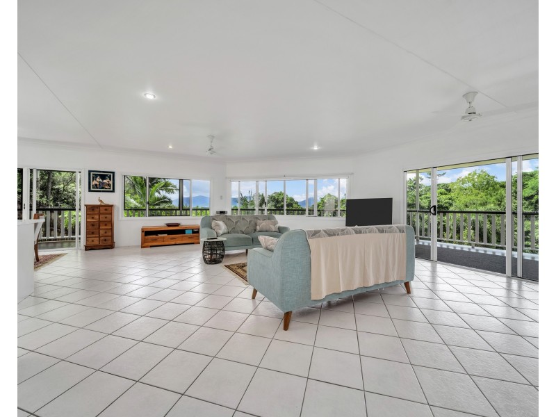 10 Grace Close, Whitfield QLD 4870