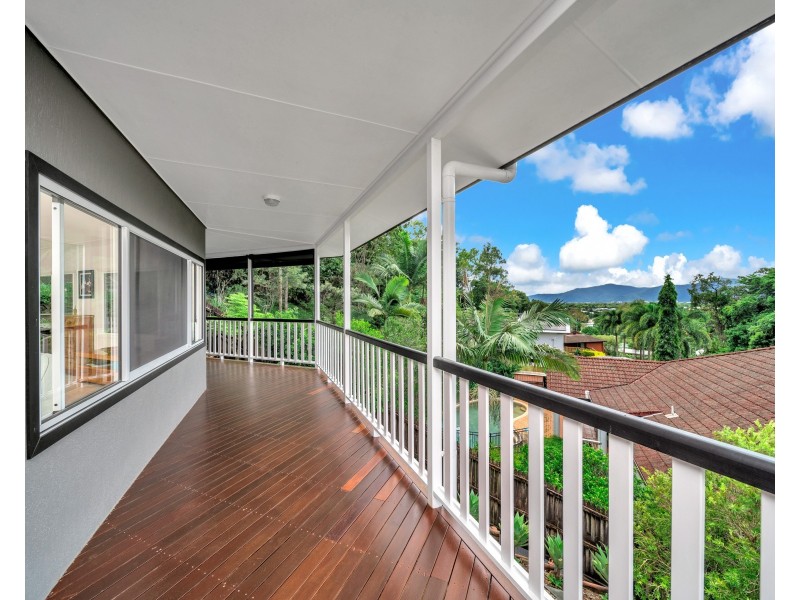 10 Grace Close, Whitfield QLD 4870