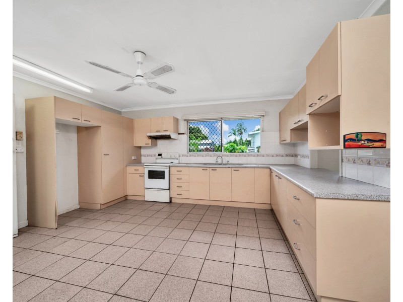 130 Toogood Road, Bayview Heights QLD 4868