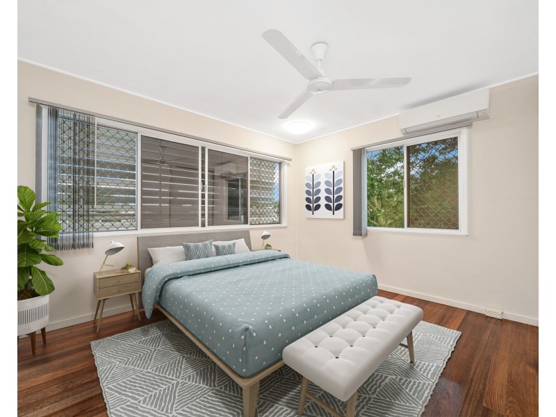 56 Moody Street, Manoora QLD 4870