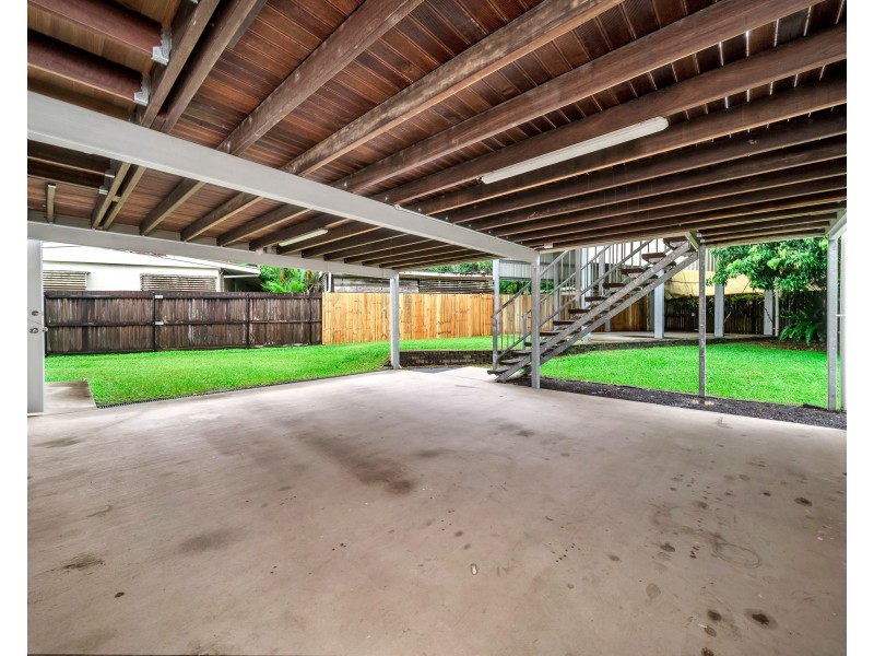 56 Moody Street, Manoora QLD 4870