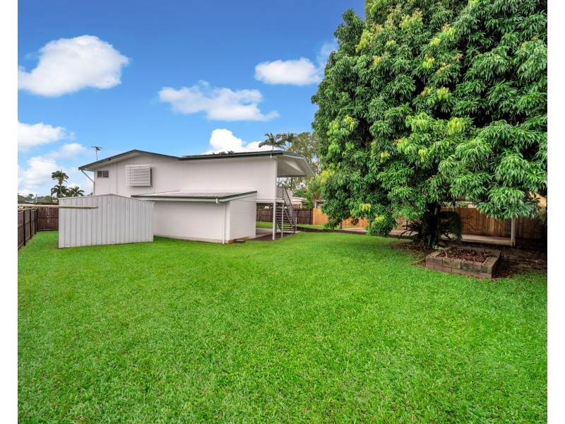 56 Moody Street, Manoora QLD 4870