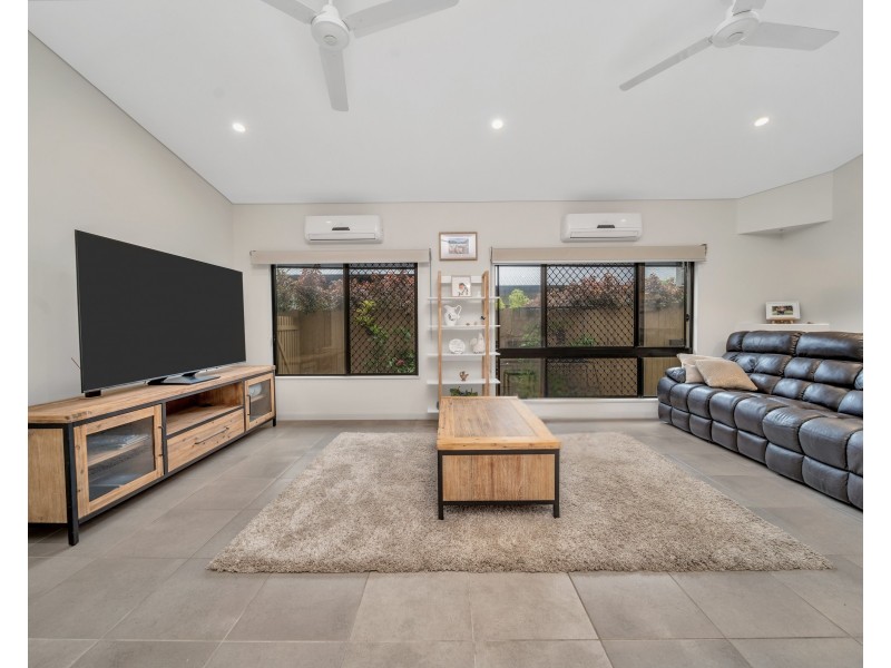 4 Mauro Close, Bentley Park QLD 4869