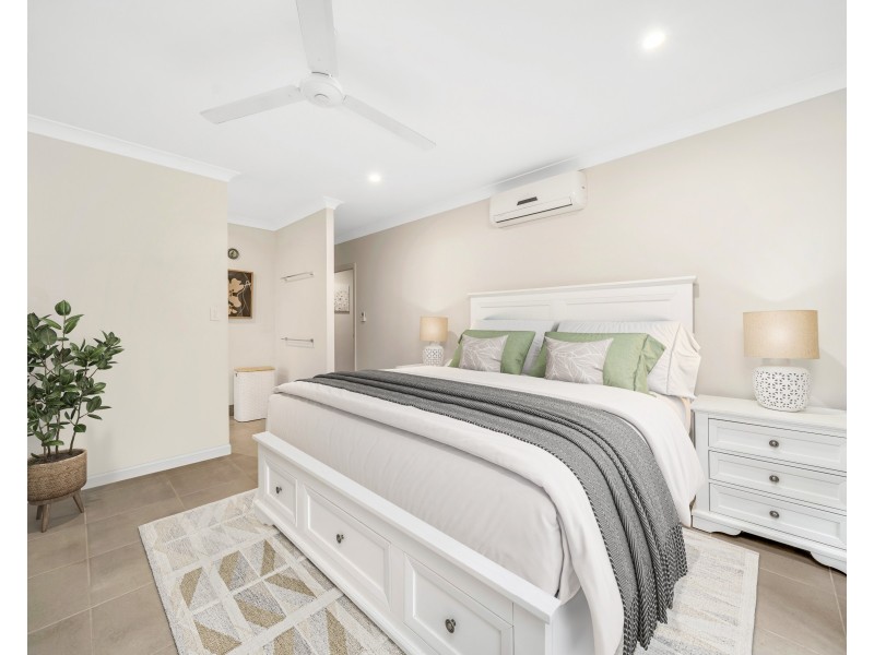 4 Mauro Close, Bentley Park QLD 4869