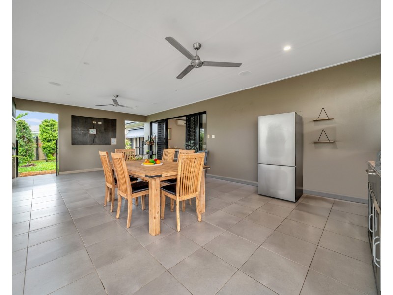 4 Mauro Close, Bentley Park QLD 4869