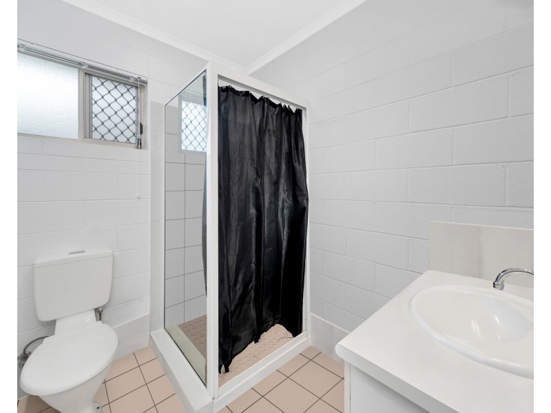 1 & 2/80 Barnard Drive, Mount Sheridan QLD 4868