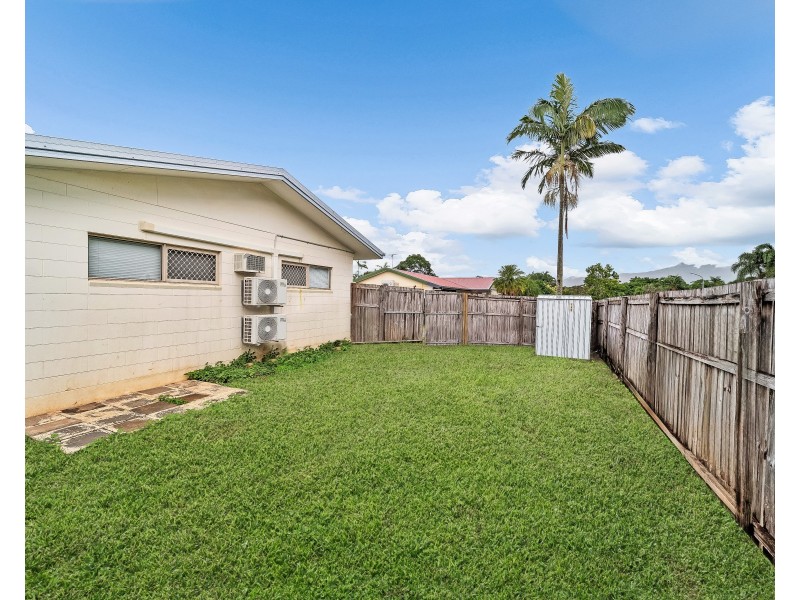 1 & 2/80 Barnard Drive, Mount Sheridan QLD 4868