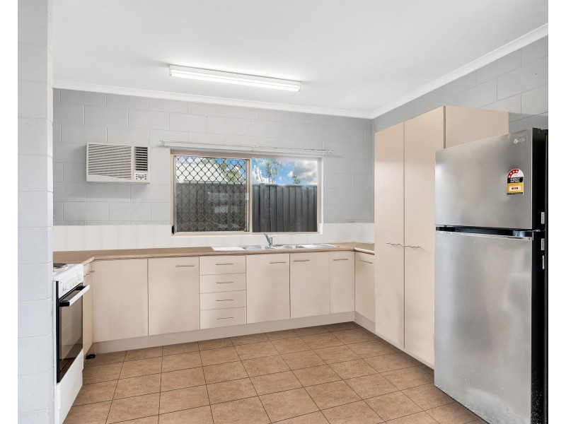 1 & 2/80 Barnard Drive, Mount Sheridan QLD 4868