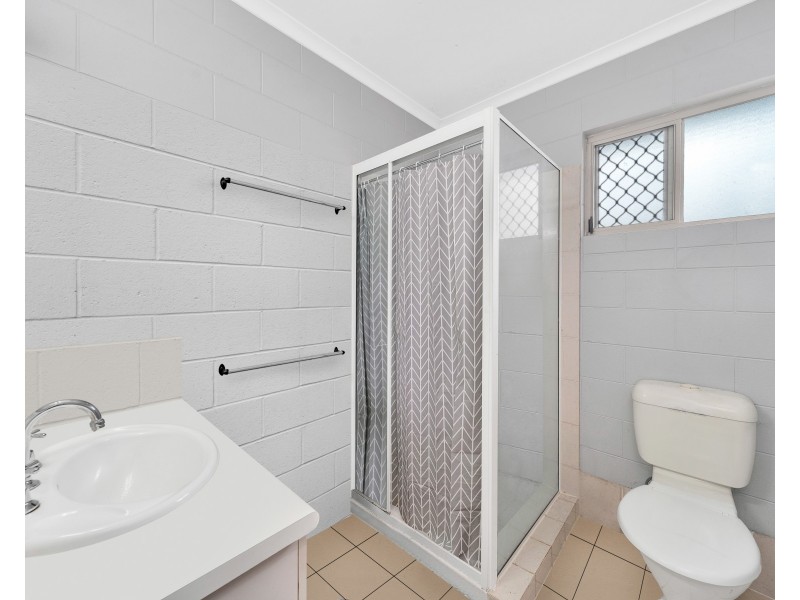 1 & 2/80 Barnard Drive, Mount Sheridan QLD 4868