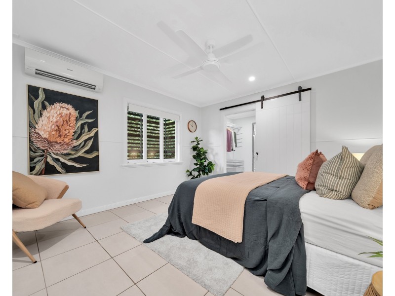 2 Vandeleur Street, Earlville QLD 4870